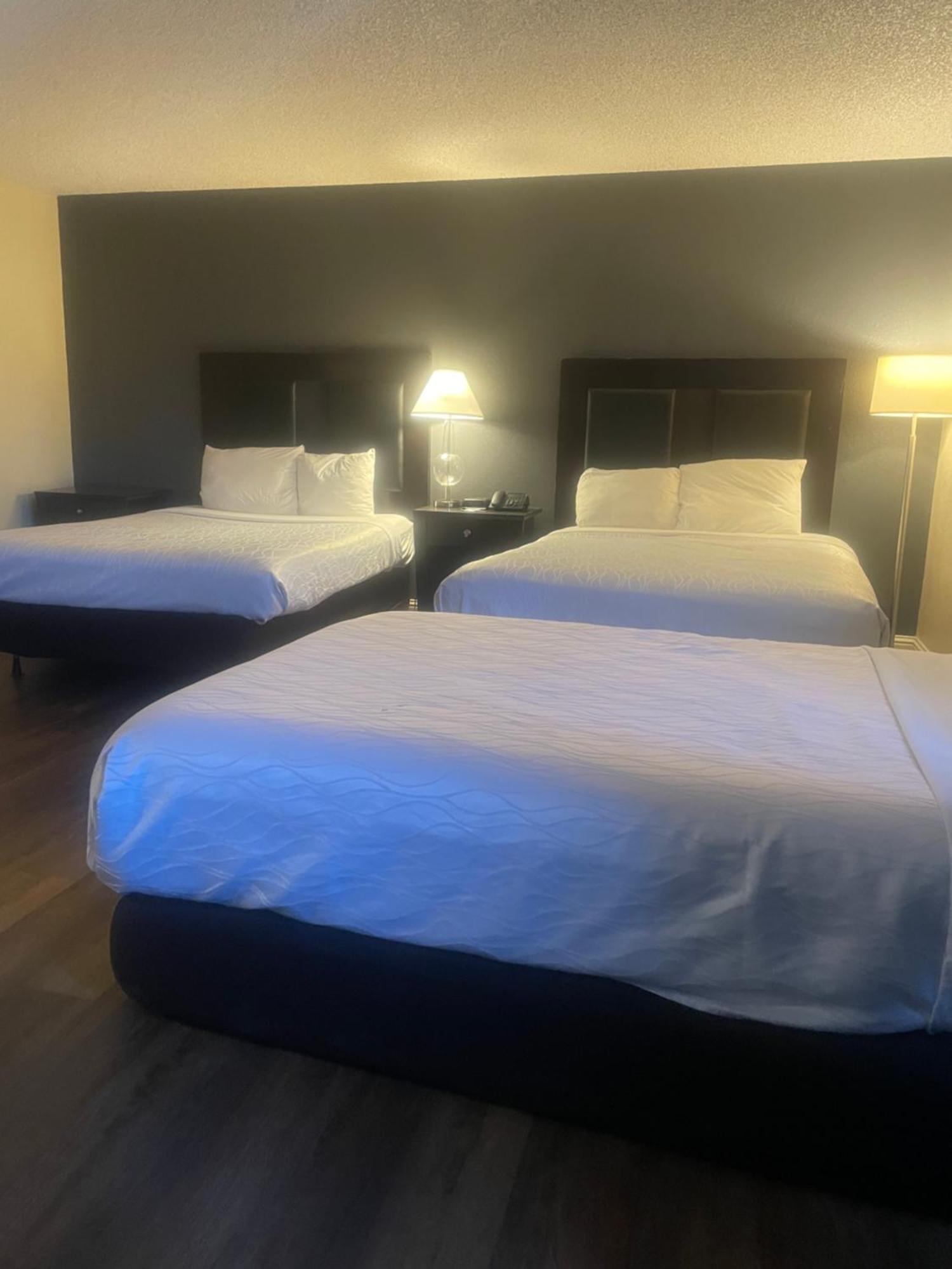 Sutter Inn Yuba City Bagian luar foto