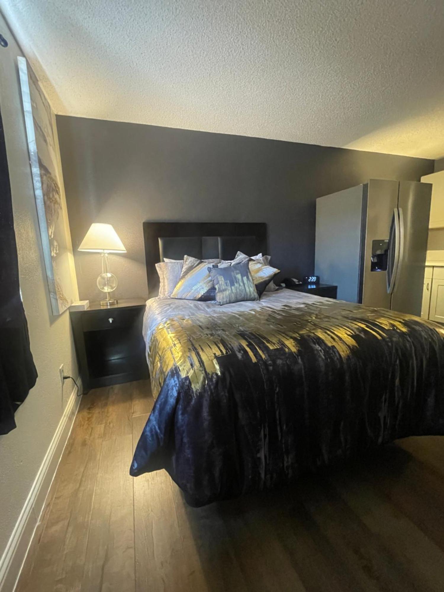 Sutter Inn Yuba City Bagian luar foto