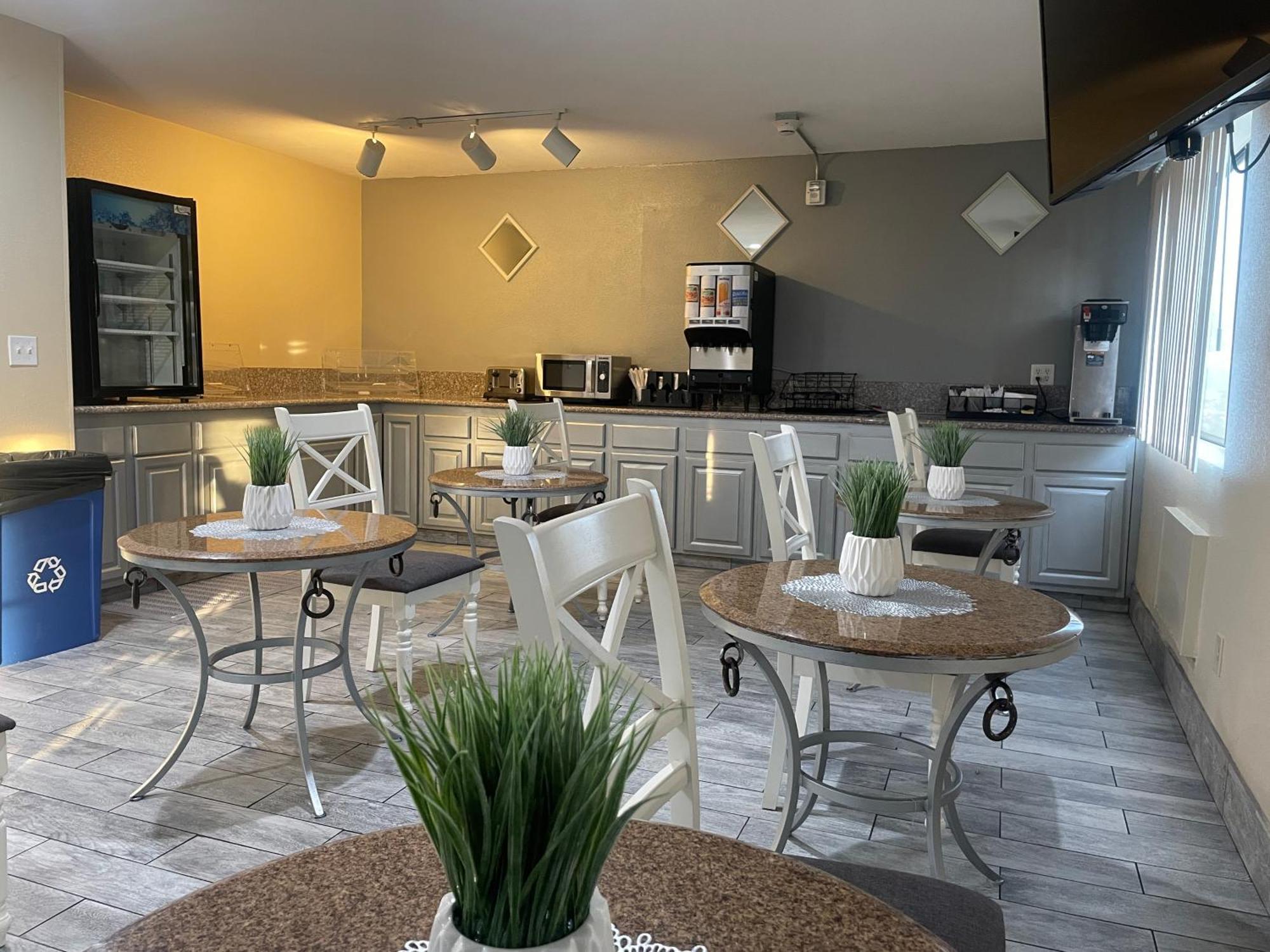 Sutter Inn Yuba City Bagian luar foto